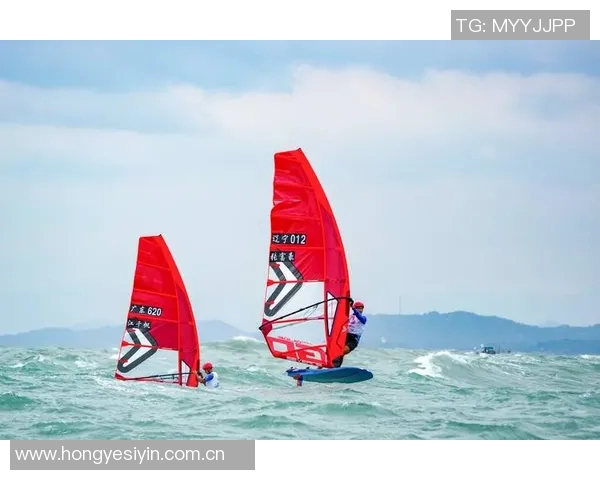 中国队精彩表现晋级奥运帆船决赛 赛场画面如诗如画令人震撼